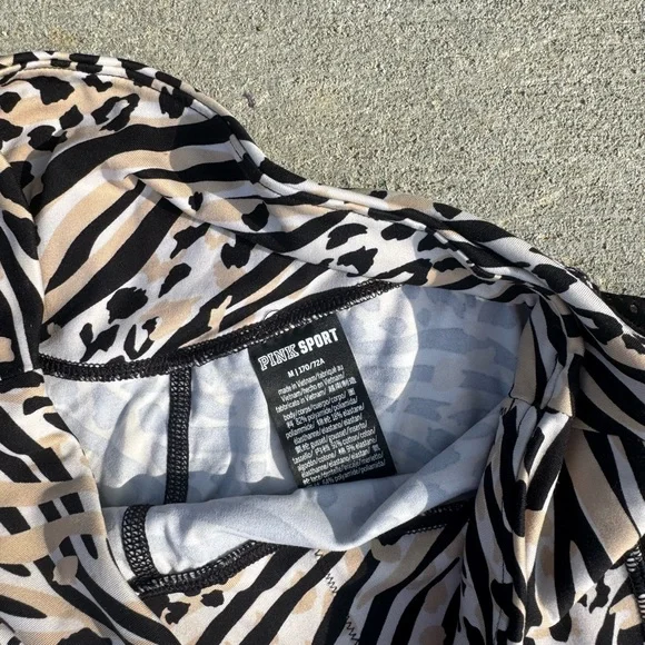 PINK SPORT Victoria’s Secret Leopard Print Women's Biker Shorts size M - Picture 4 of 5